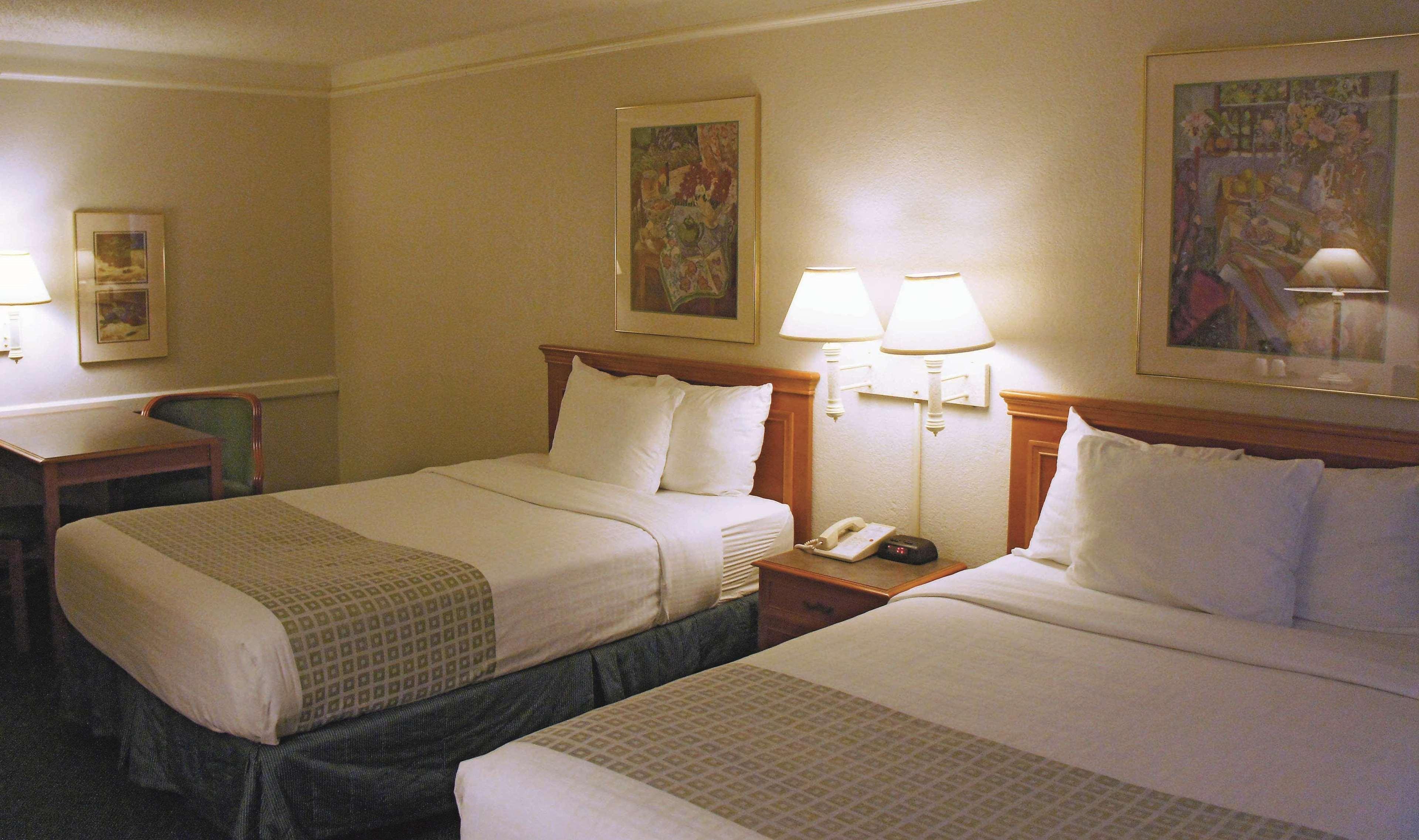 La Quinta Inn By Wyndham Farmington Exterior photo